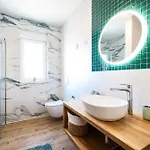 Ela Mit Blick Auf Herzinsel In Apartamento Turanj