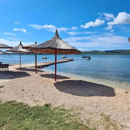 Ela Mit Blick Auf Herzinsel In Appartement *