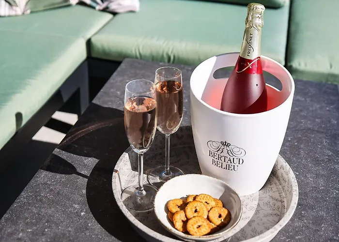 Appartement Ela Mit Blick Auf Herzinsel In Turanj