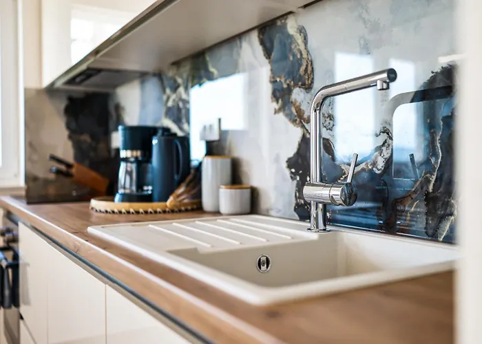 Appartement Ela Mit Blick Auf Herzinsel In Turanj
